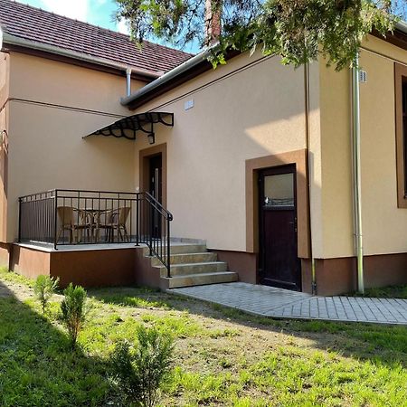 Kovacs Apartmanhaz Kiskunhalas Cameră foto